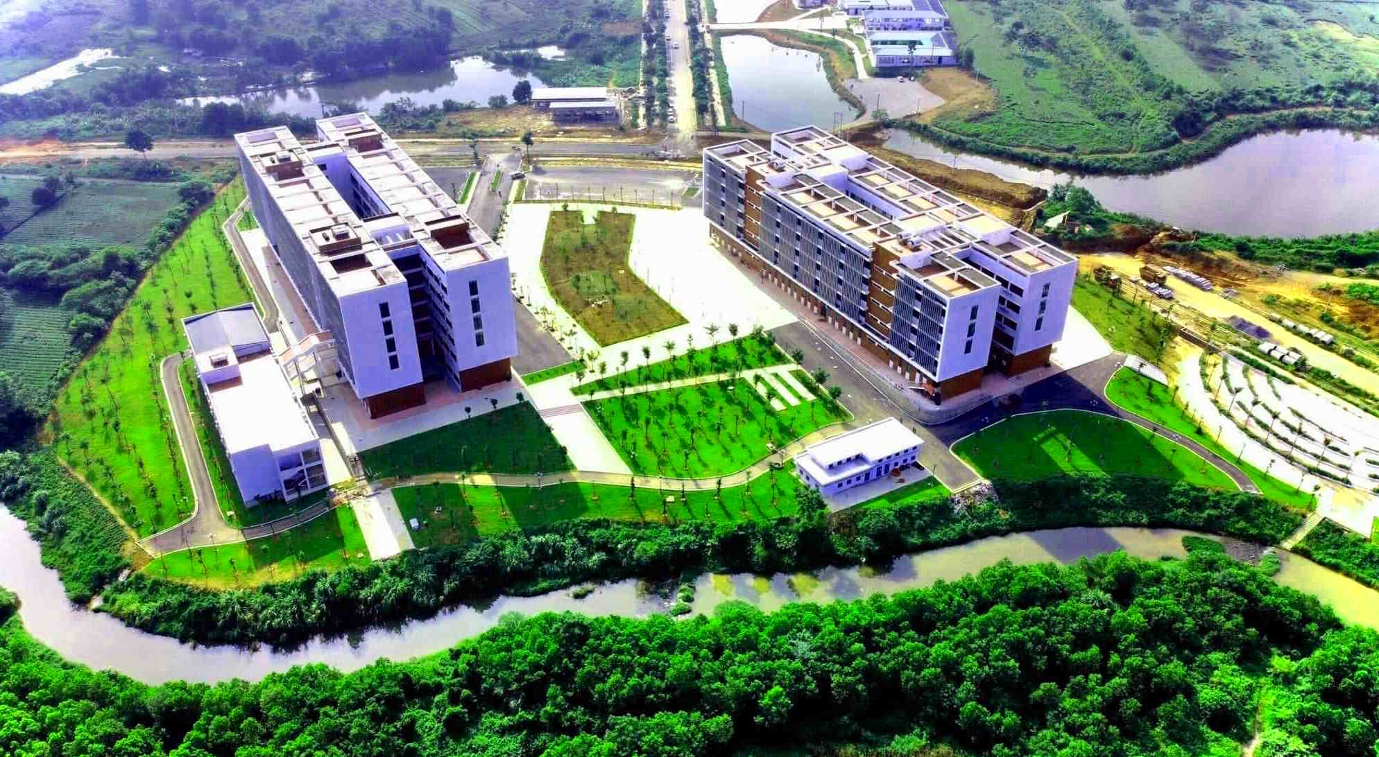 Các trường đại học đang và sẽ chuyển về Hòa Lạc: thực tế đến đâu?