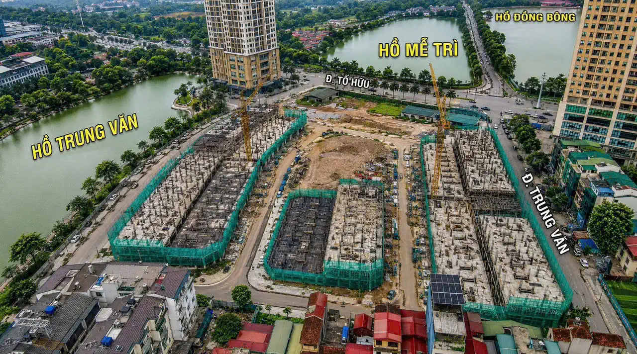 Ảnh thực tế Central Lakeside đang thi công gần hai hồ lớn tại Tố Hữu Trung Văn